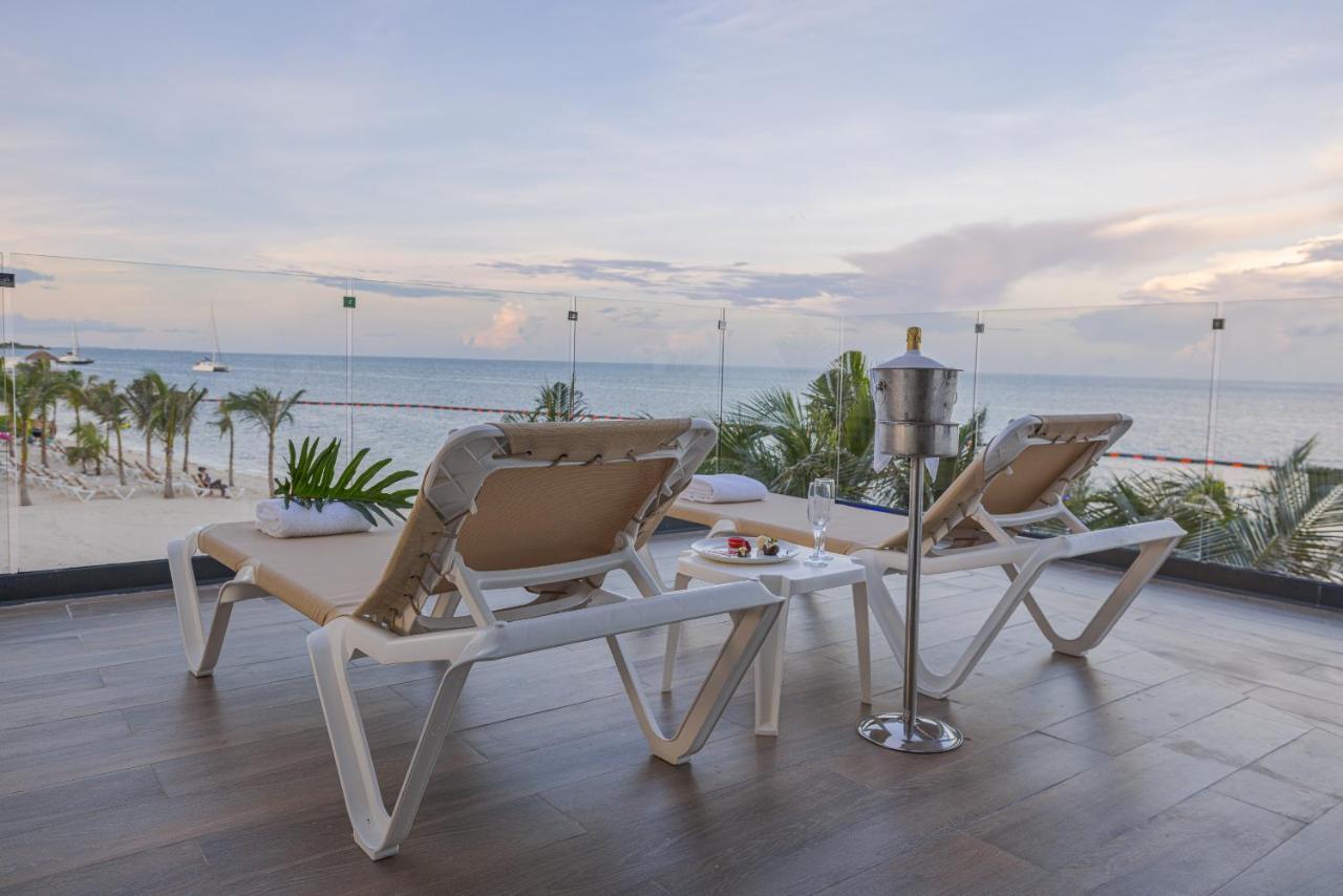 Sensira & Riviera Maya Resort